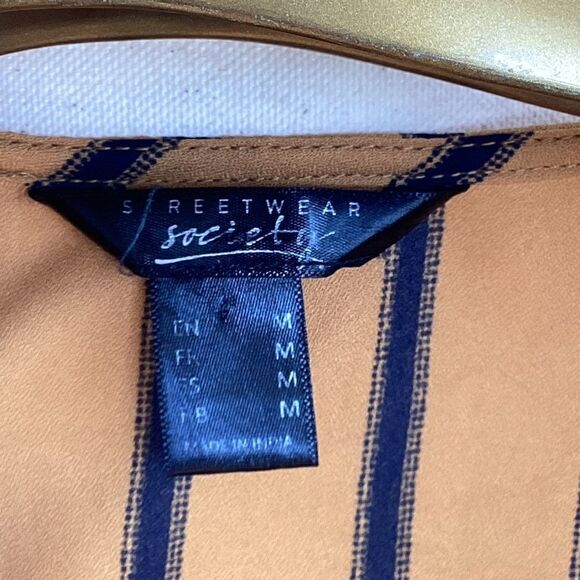 Streetwear medium yellow top tie front woman’s - Picture 8 of 8